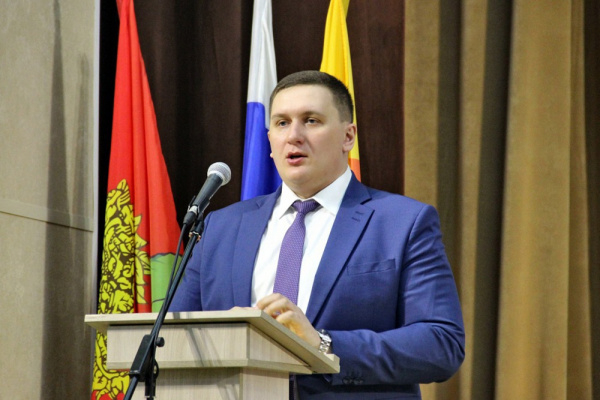 Алексей Телков ожидаемо стал главой Краснинского района из-за слабой конкуренции Алексей Телков ожидаемо стал главой Краснинского района из-за слабой конкуренции