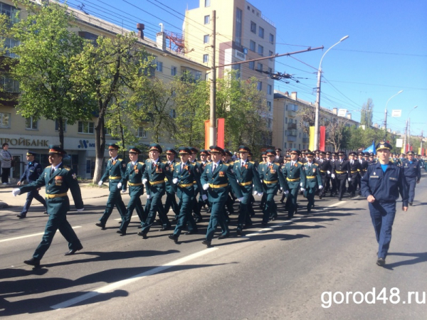 9 мая по площади Героев промаршируют 200 военнослужащих 9 мая по площади Героев промаршируют 200 военнослужащих