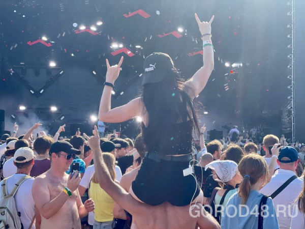 Около 20 тысяч человек побывали на фестивале Fox Rock Fest