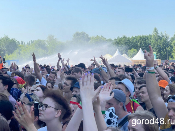 Около 20 тысяч человек побывали на фестивале Fox Rock Fest