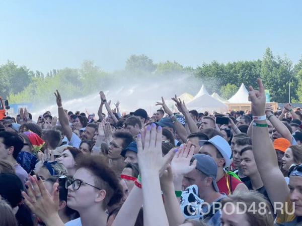 Около 20 тысяч человек побывали на фестивале Fox Rock Fest