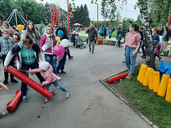 "Цветы жизни" собрали сотни липчан (фото) "Цветы жизни" собрали сотни липчан (фото)