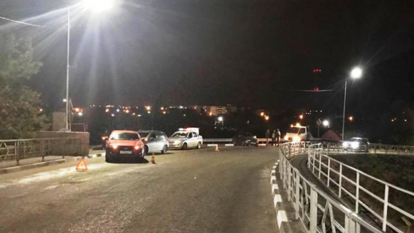 На отремонтированном мосту в Грязях случилось первое ДТП