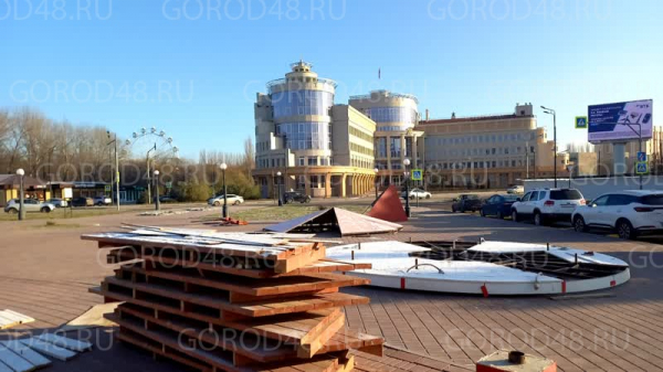 На&nbsp;площади Петра Великого установлена горка с&nbsp;кроликами