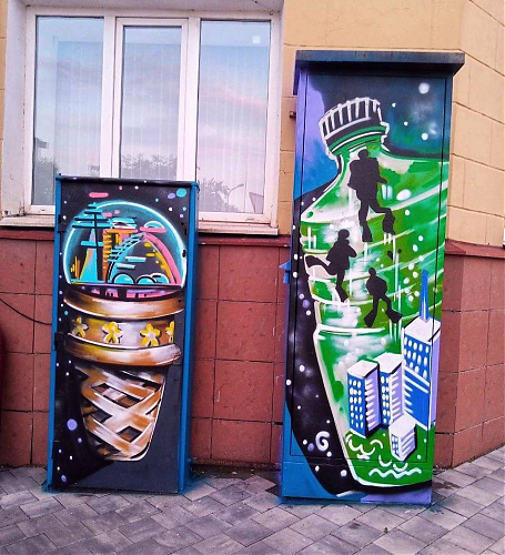 В Липецке ко Дню города техшкафы разрисовали в виде космонавтов, мороженого и минералки