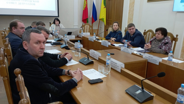 Нам денег не надо &mdash; работу давай! 