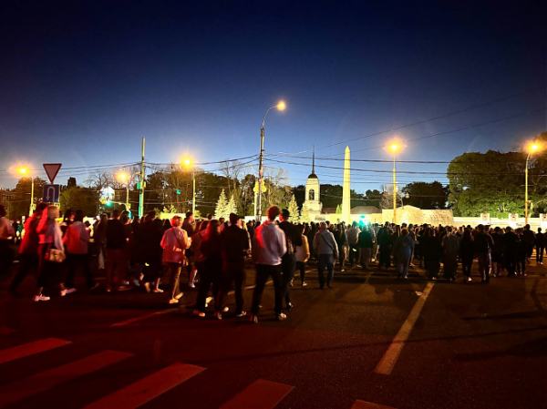 Более 8000 человек прошли со свечами по Липецку в канун Дня памяти и скорби